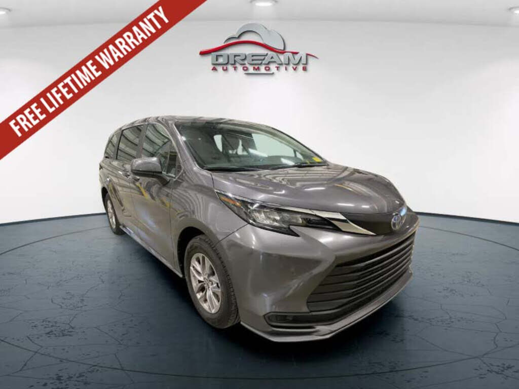 2025 TOYOTA Sienna