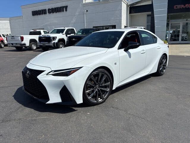 2025 LEXUS IS
