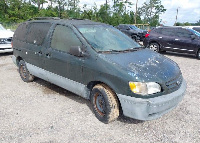 2001 TOYOTA Sienna