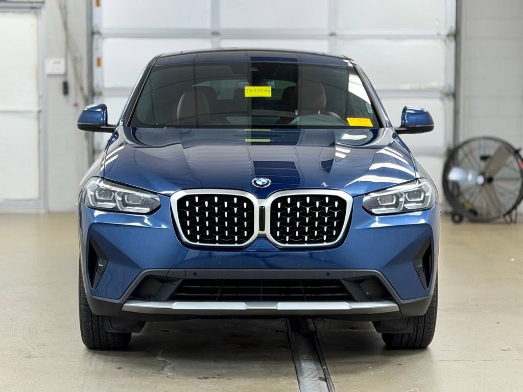 2022 BMW X4