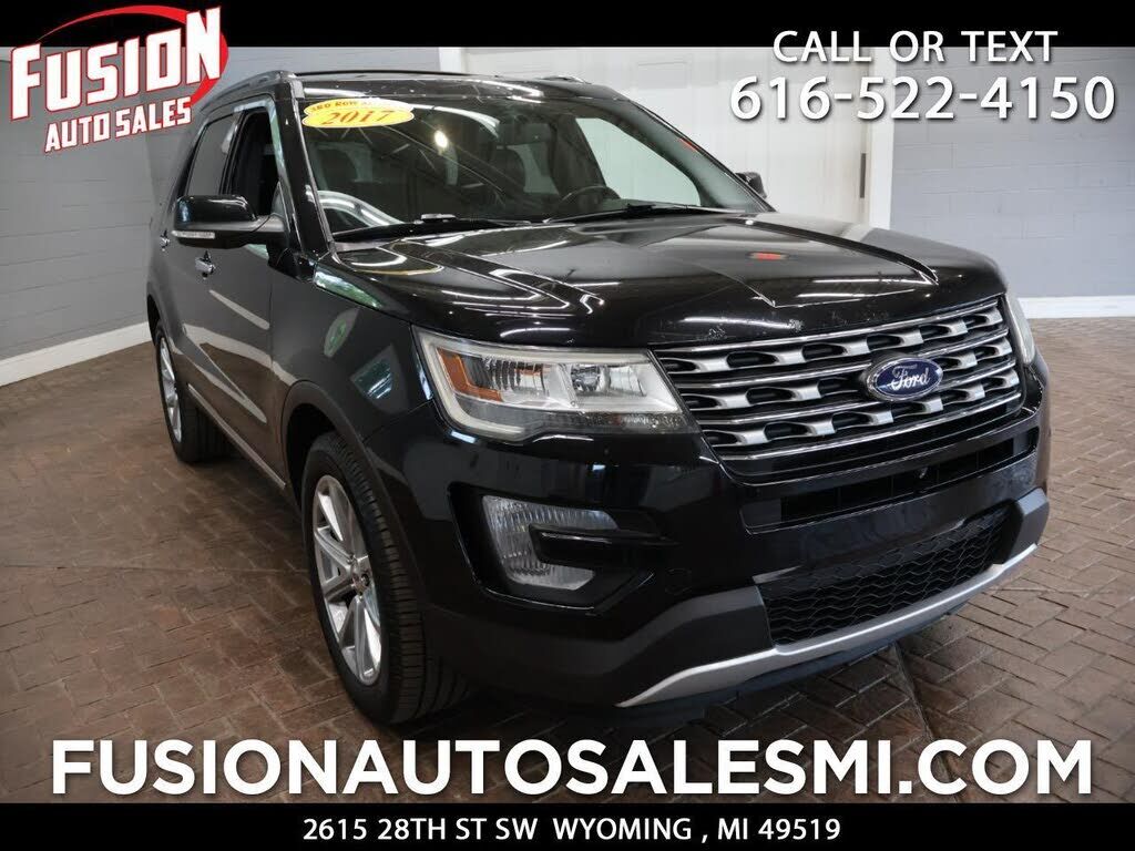 2017 FORD Explorer