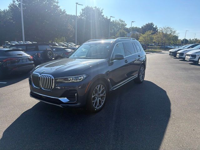 2022 BMW X7