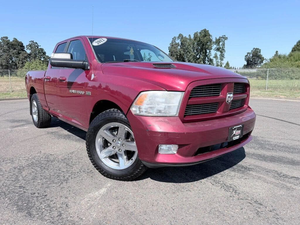 2012 DODGE Ram
