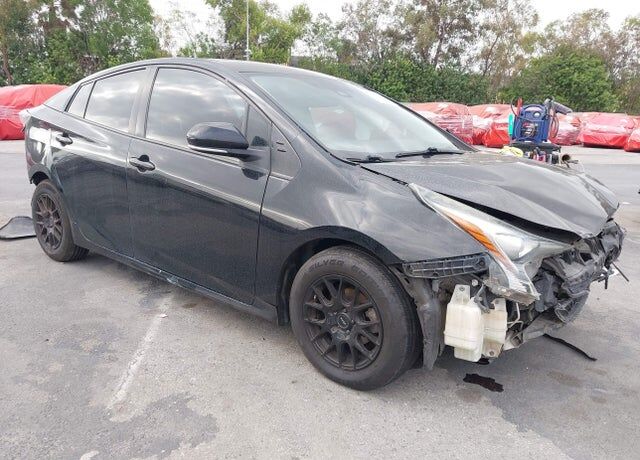 2017 TOYOTA PRIUS