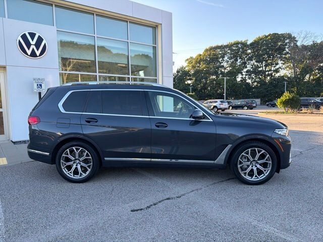 2022 BMW X7