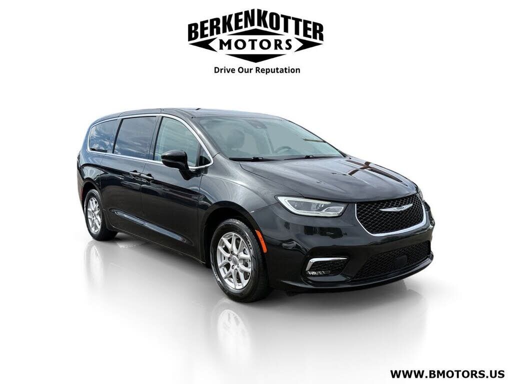 2024 CHRYSLER Pacifica