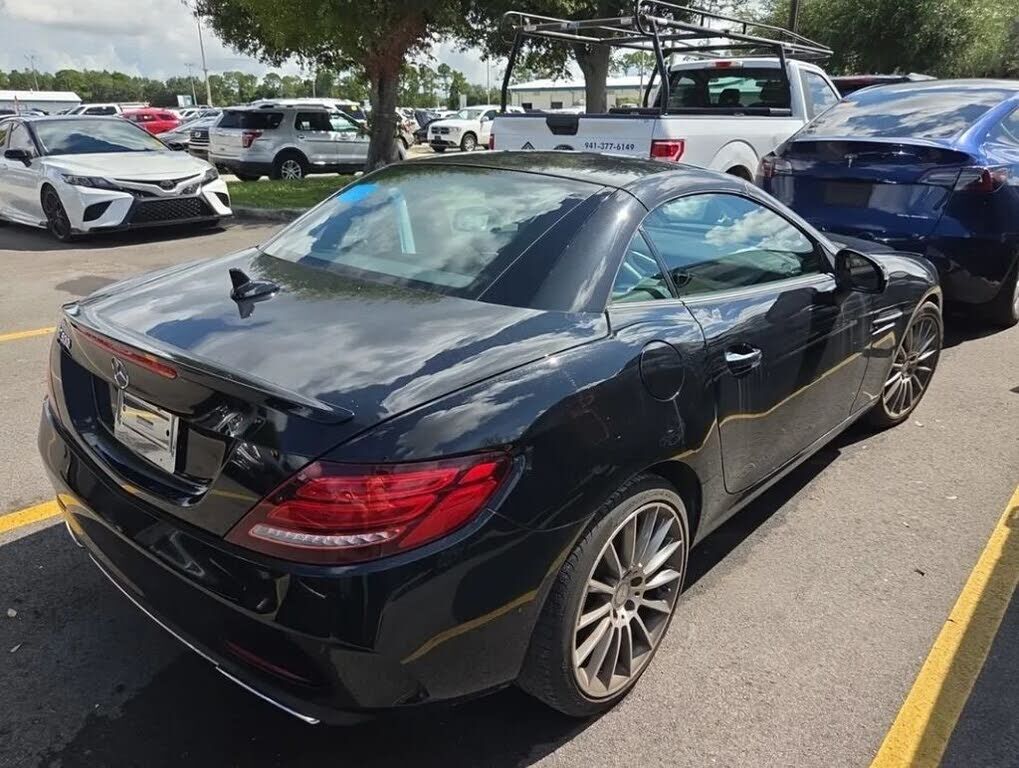 2017 Mercedes-Benz SLC-Class