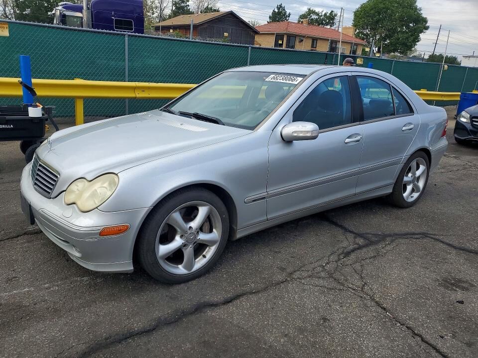 2004 MERCEDES-BENZ C-Class