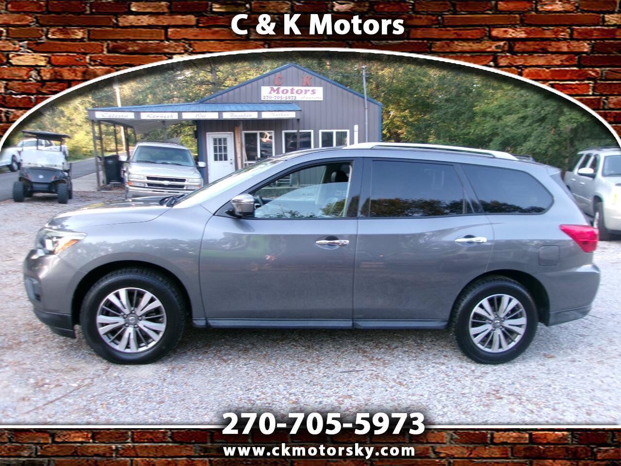 2017 NISSAN Pathfinder