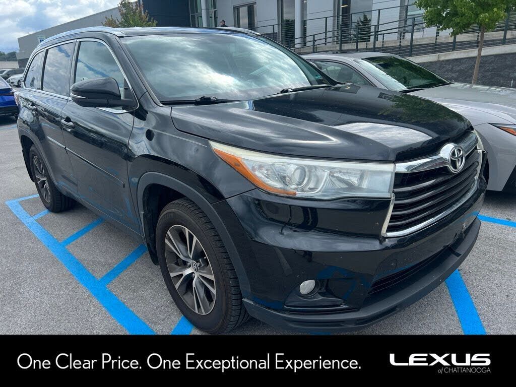 2016 TOYOTA Highlander