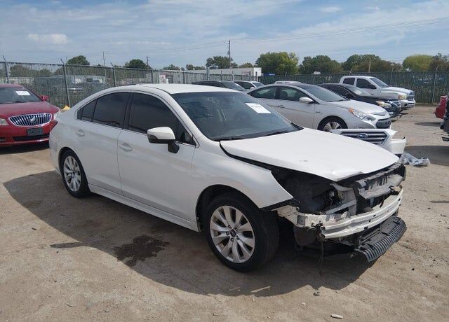2017 SUBARU Legacy