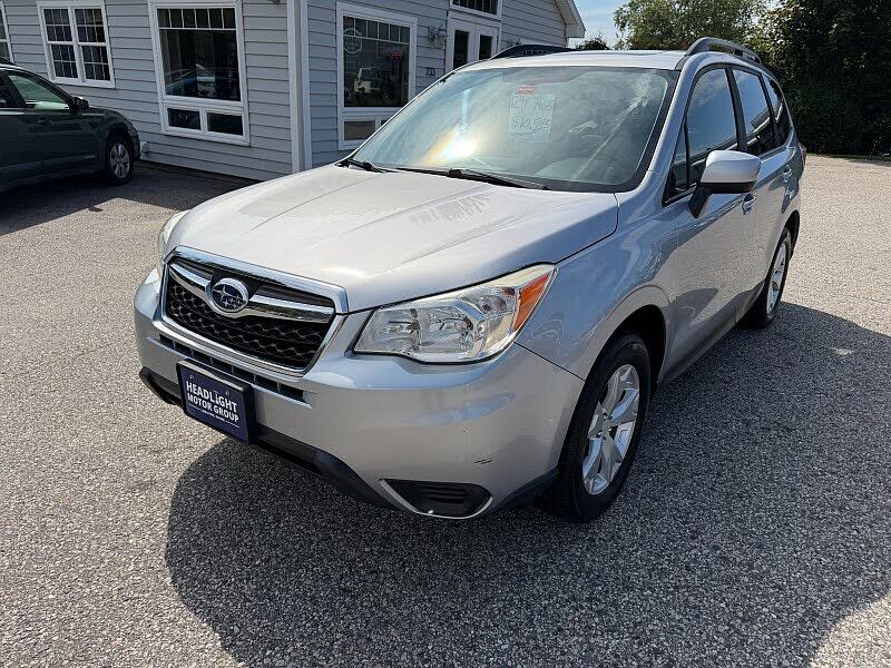 2016 SUBARU Forester