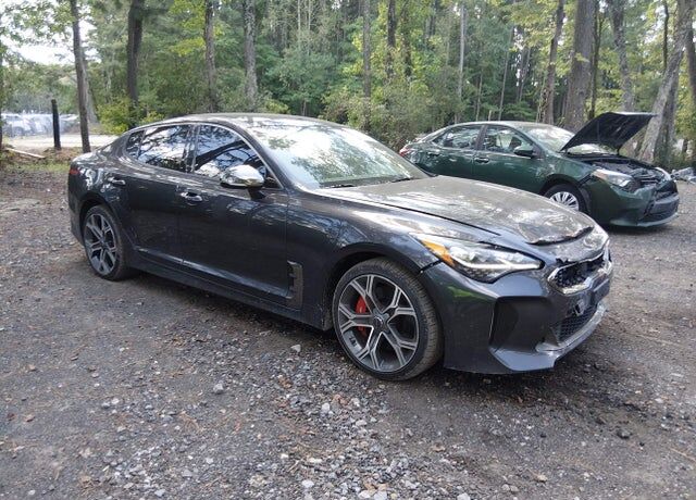 2021 KIA Stinger