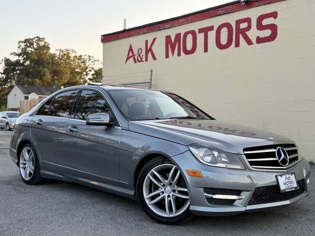 2012 MERCEDES-BENZ C-Class