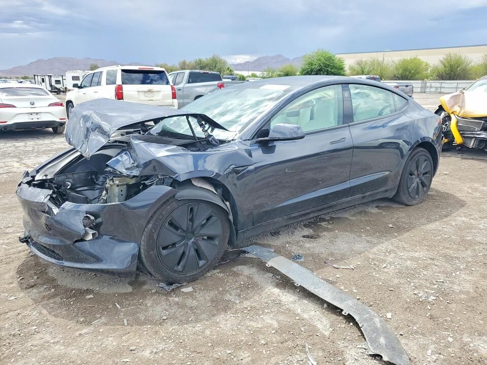 2026 TESLA Model 3