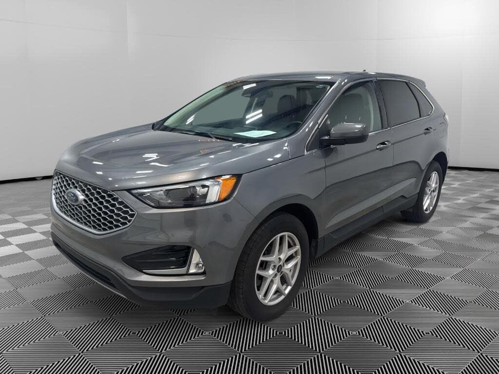 2023 FORD Edge