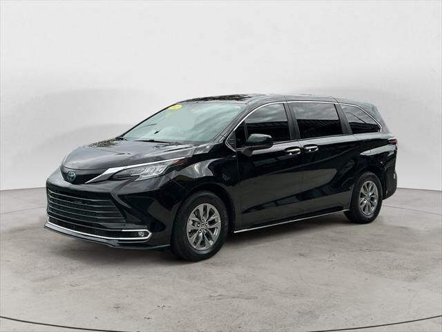 2022 TOYOTA Sienna