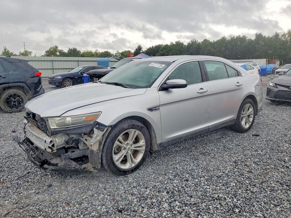 2014 FORD Taurus