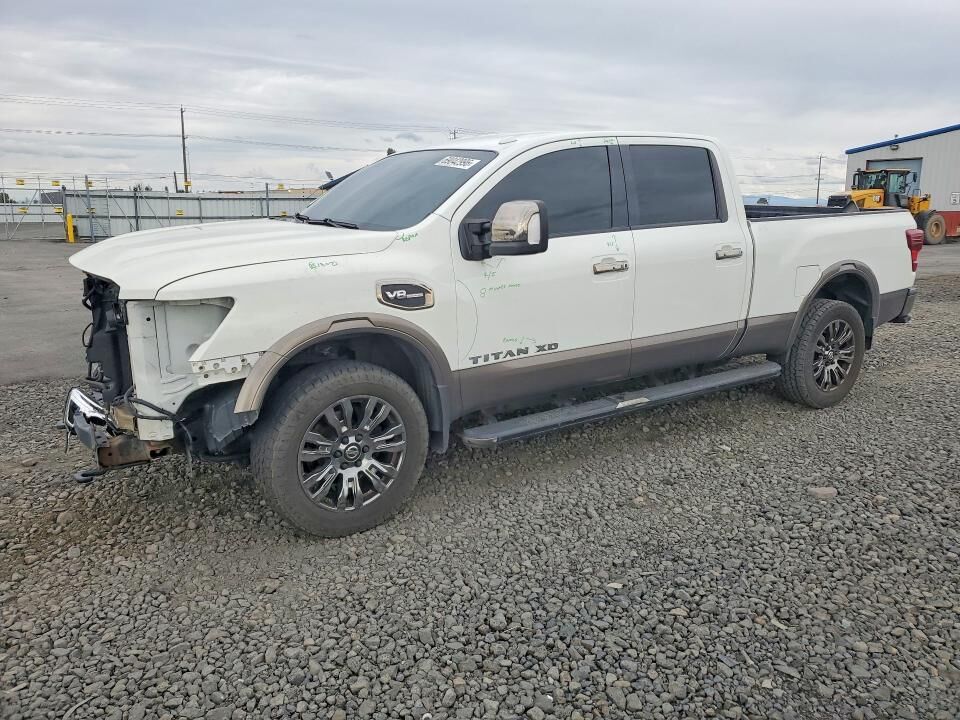2019 NISSAN Titan