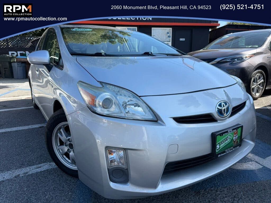 2011 TOYOTA PRIUS