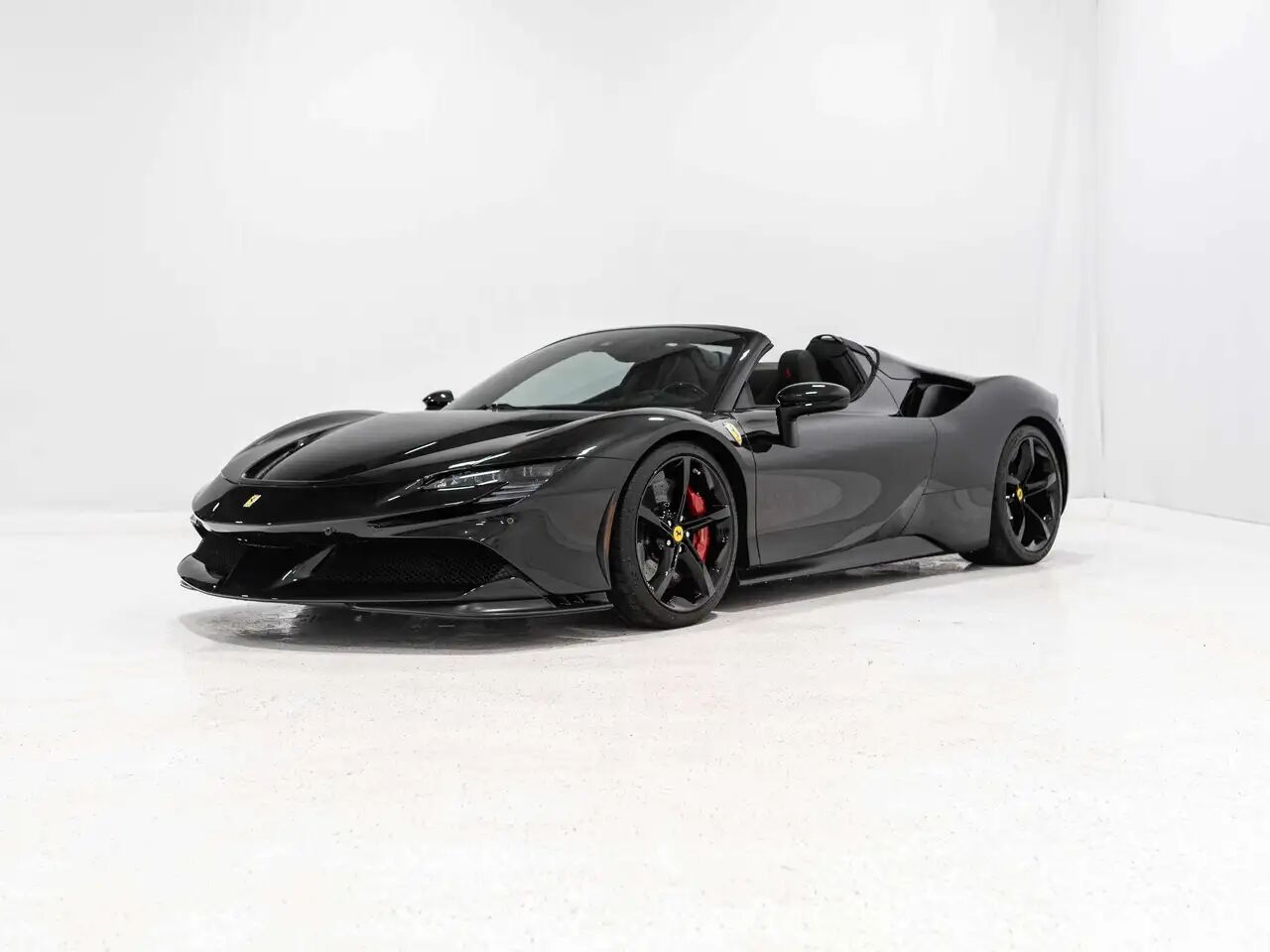 2024 FERRARI SF90 Spider