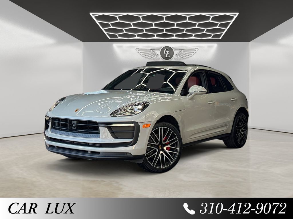 2023 PORSCHE Macan