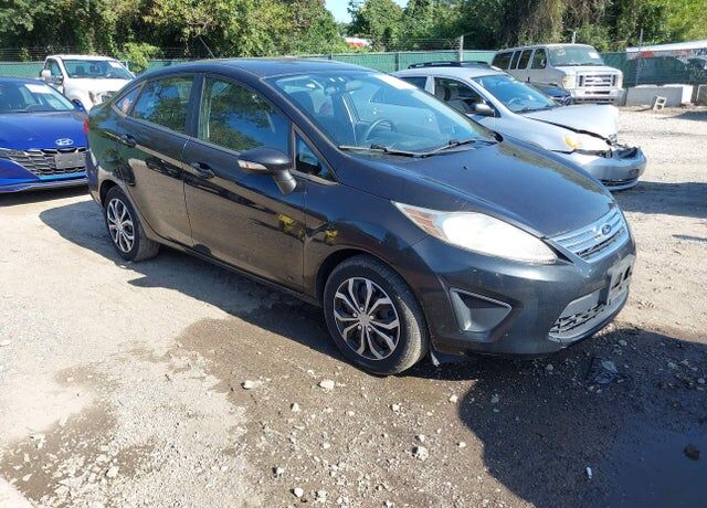 2013 FORD Fiesta