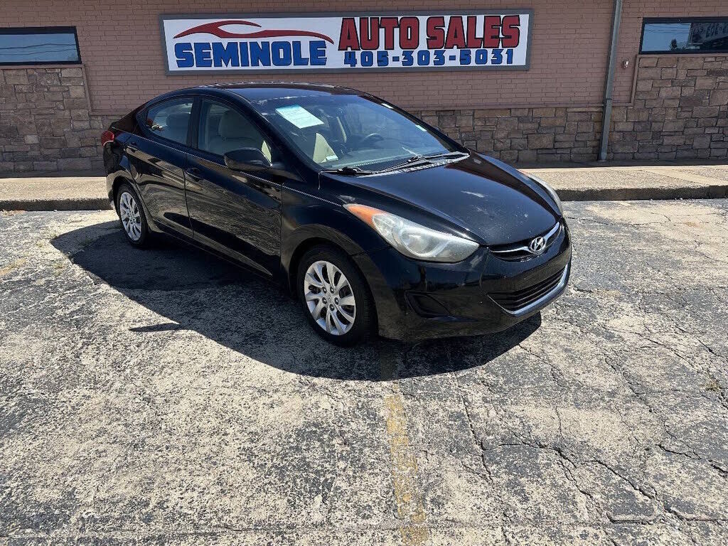 2013 HYUNDAI Elantra