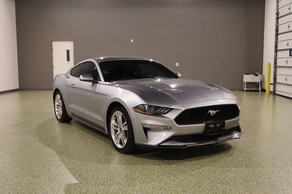 2021 FORD Mustang