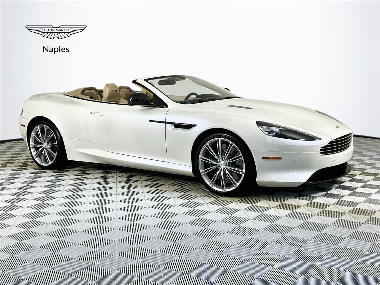 2015 ASTON MARTIN DB9