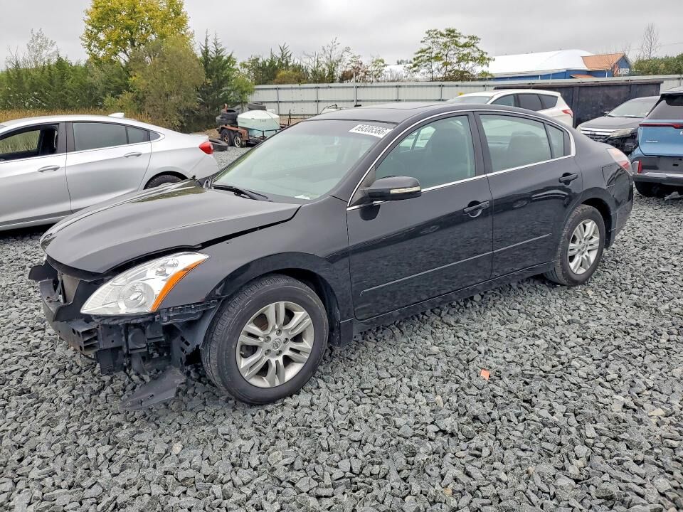 2010 NISSAN Altima