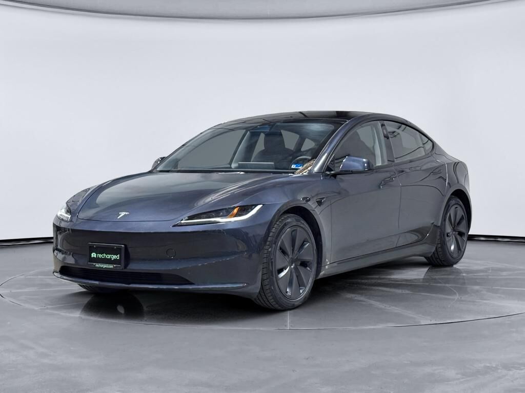 2024 TESLA Model 3