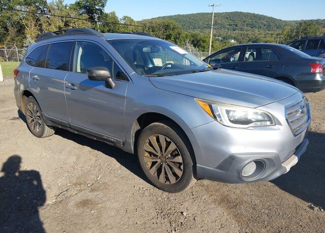 2015 SUBARU Outback