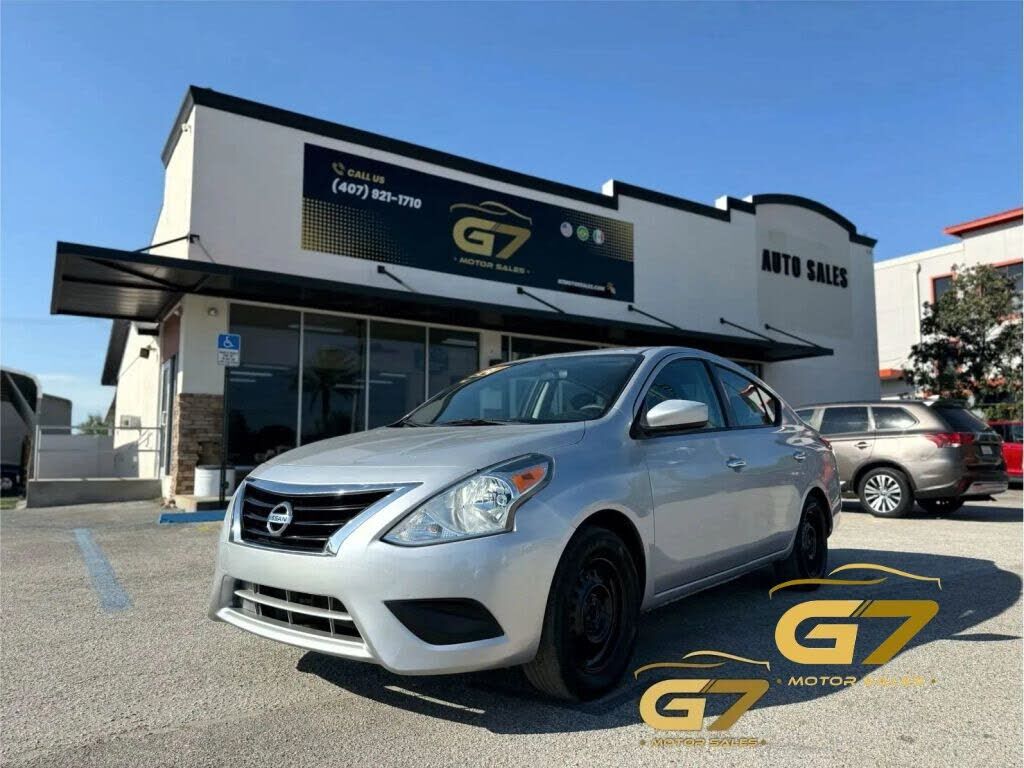2019 NISSAN Versa