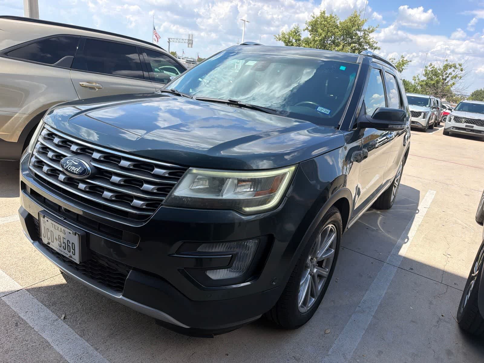 2016 FORD Explorer