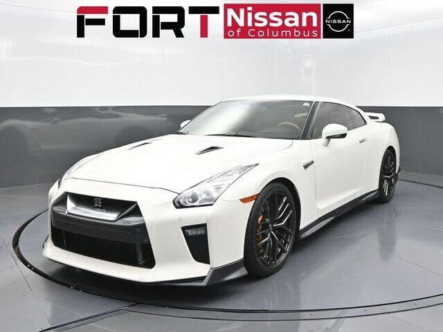 2018 NISSAN GT-R