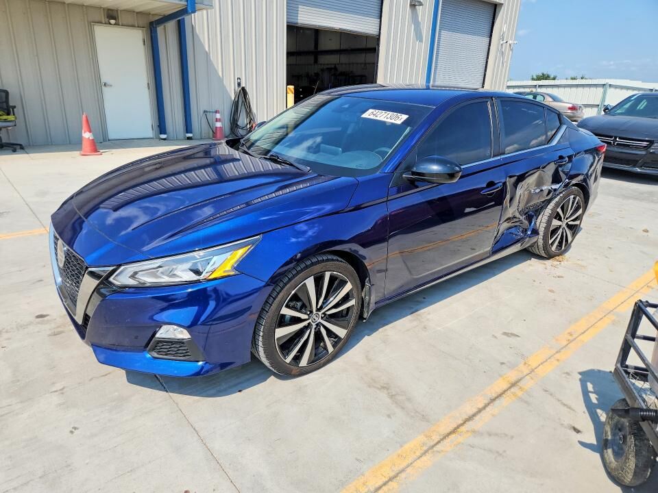 2022 NISSAN Altima