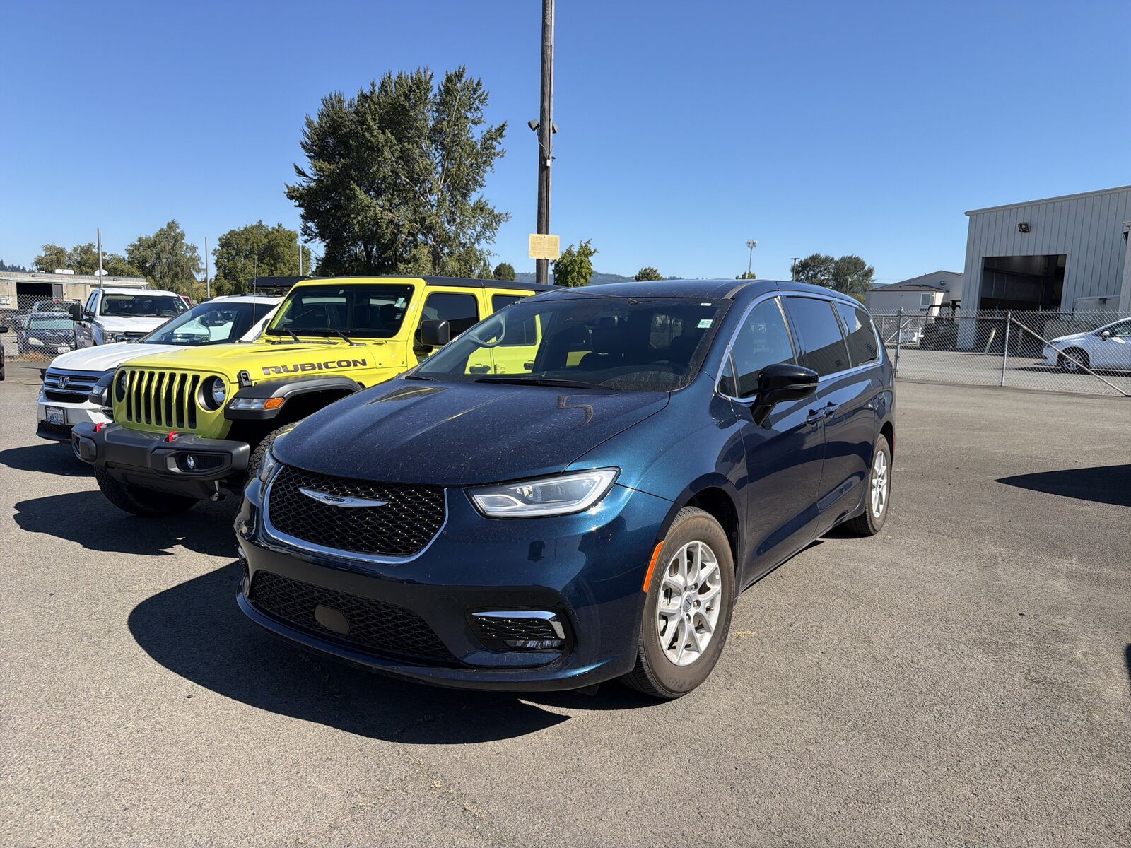 2025 CHRYSLER Pacifica
