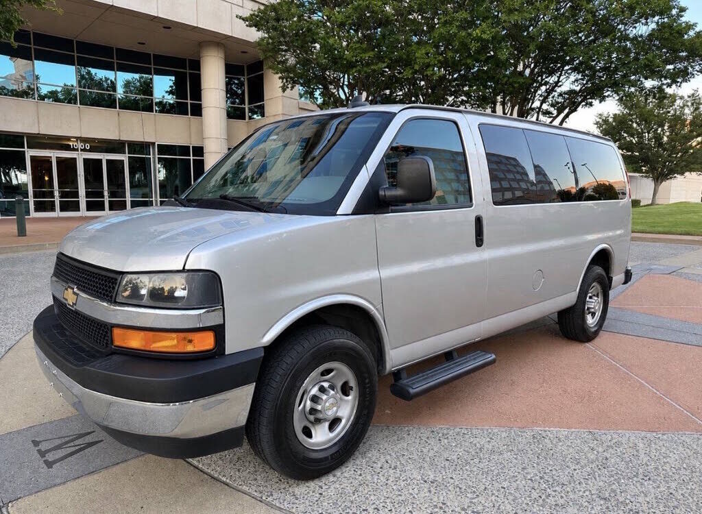 2023 CHEVROLET Express