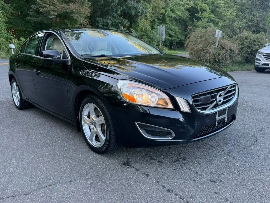 2012 VOLVO S60