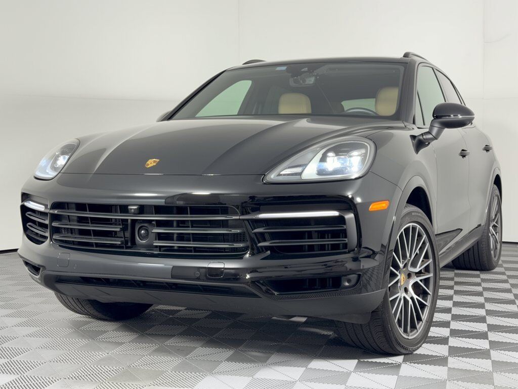 2023 PORSCHE Cayenne