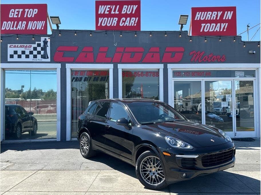 2017 PORSCHE Cayenne