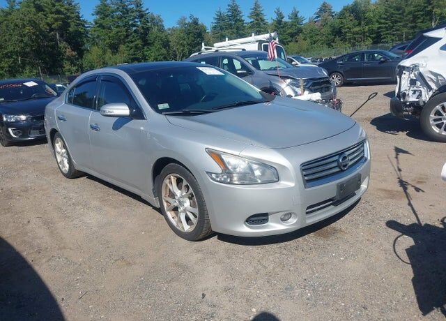 2014 NISSAN Maxima