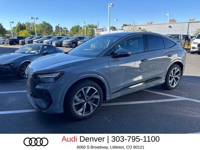 2024 AUDI Q4