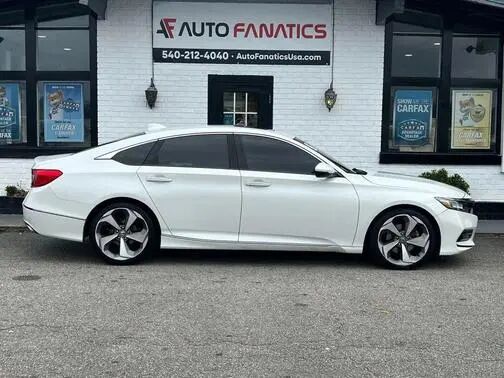 2018 HONDA Accord