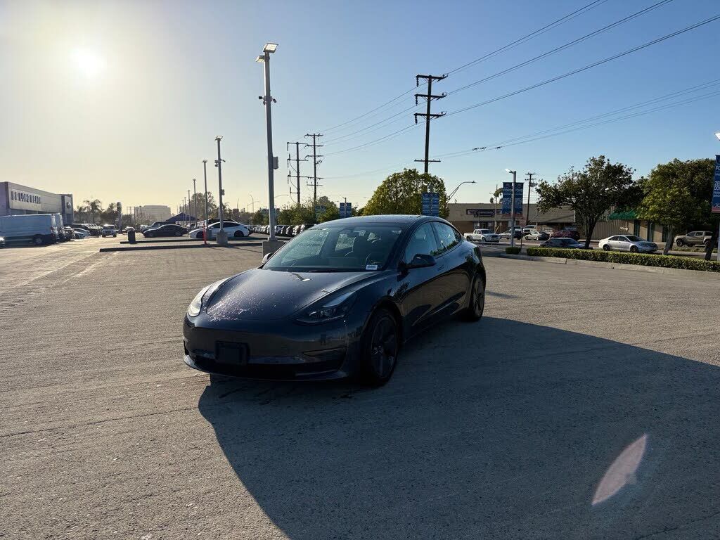2023 TESLA Model 3