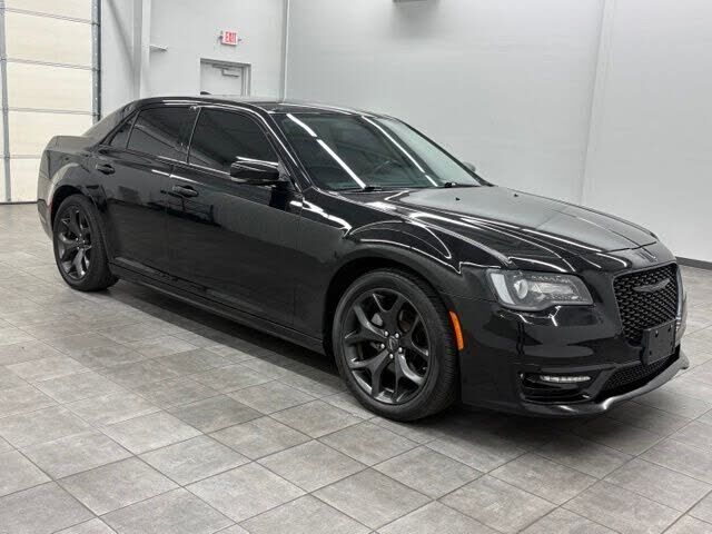 2022 CHRYSLER 300