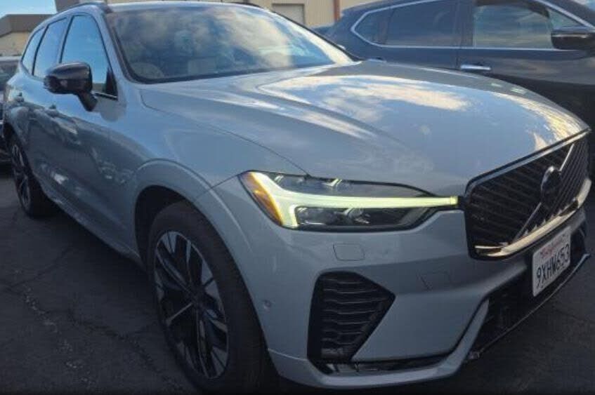 2026 VOLVO XC60