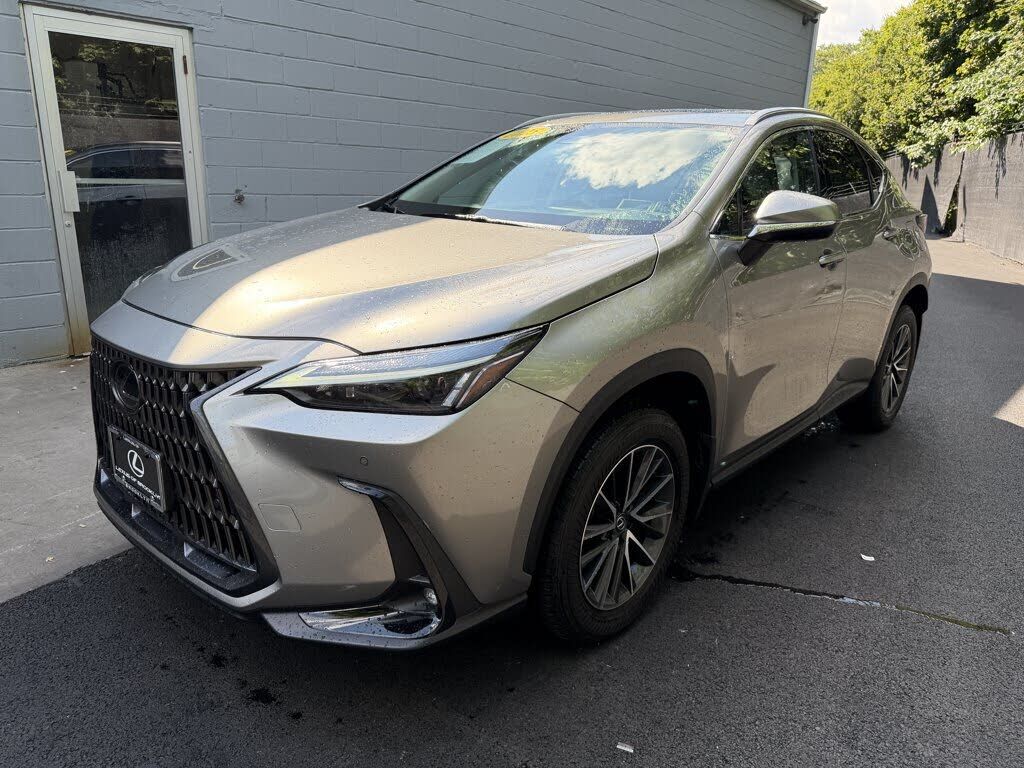 2025 LEXUS NX