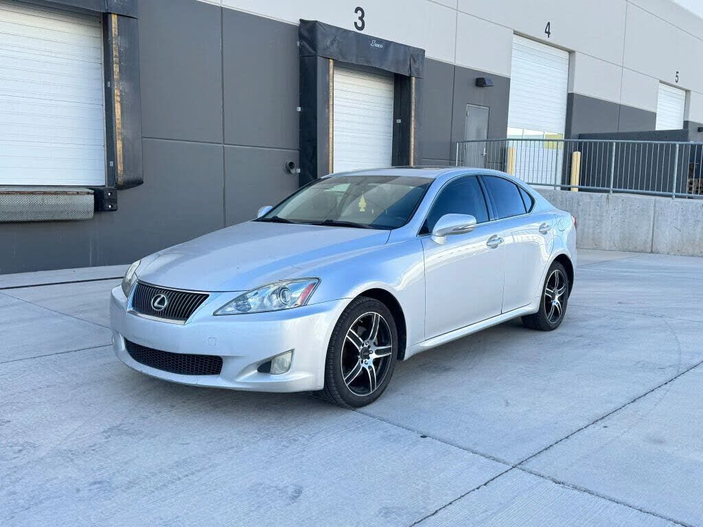 2010 LEXUS IS